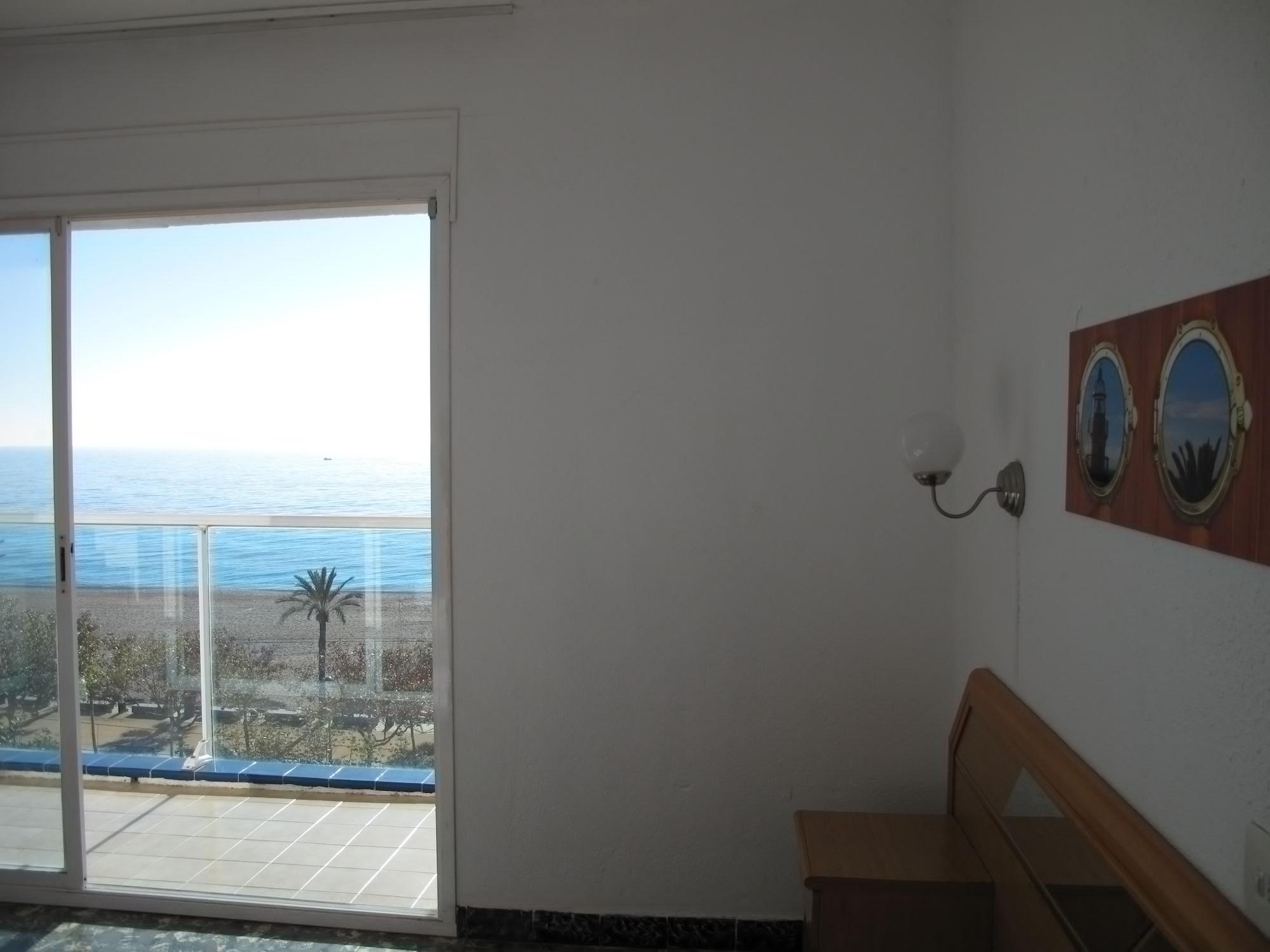 Hotel Fragata Calella Luaran gambar