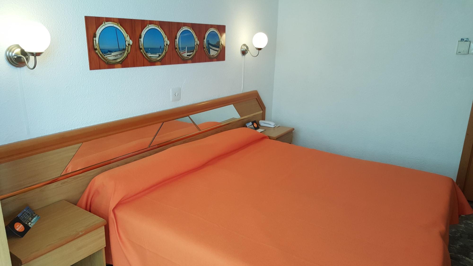 Hotel Fragata Calella Luaran gambar